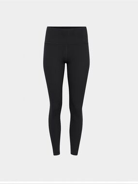 Aritzia Sunday Best leggings